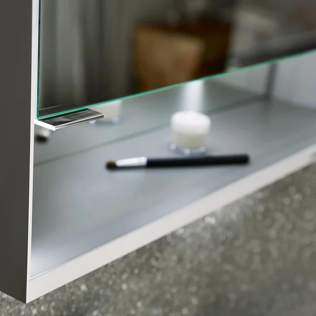 Keuco Royal Lumos LED Illuminated Mirror Cabinet 4 Keuco Royal Lumos LED Illuminated Mirror Cabinet - Image 4
