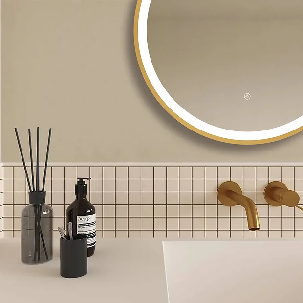 Arezzo Brushed Brass 600mm Round LED Illuminated Anti-Fog Bathroom Mirror 3 Arezzo Brushed Brass 600mm Round LED Illuminated Anti-Fog Bathroom Mirror - Image 3
